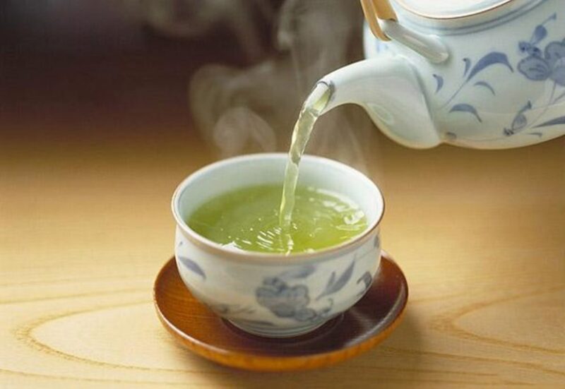 Lục trà là gì? 3 điểm khác nhau giữa lục trà và hồng trà